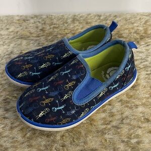 5 for $25🔥Livie & Luca Joyful Navy‎ Slip On Sneakers Toddler Size 9